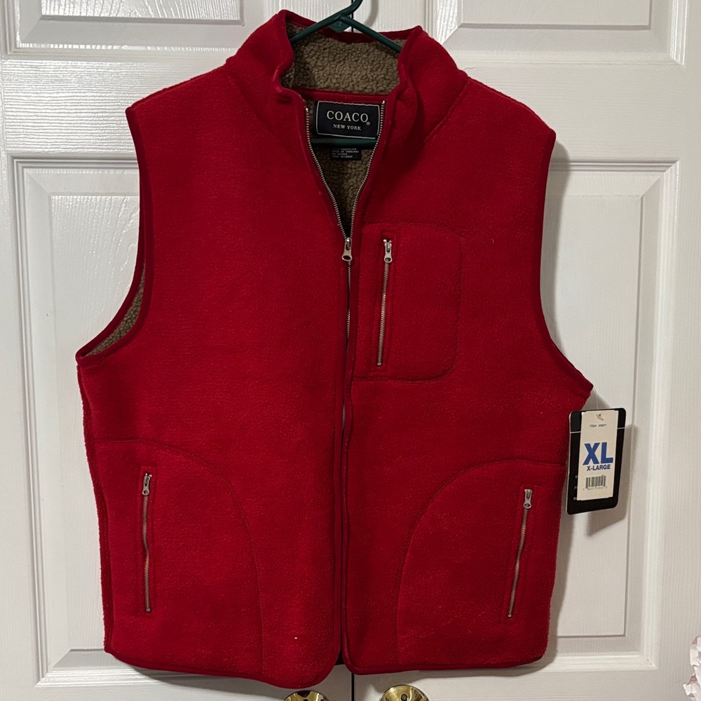 COACO Women’s Red Fleece/Lined Vest New With Tags Sz XL